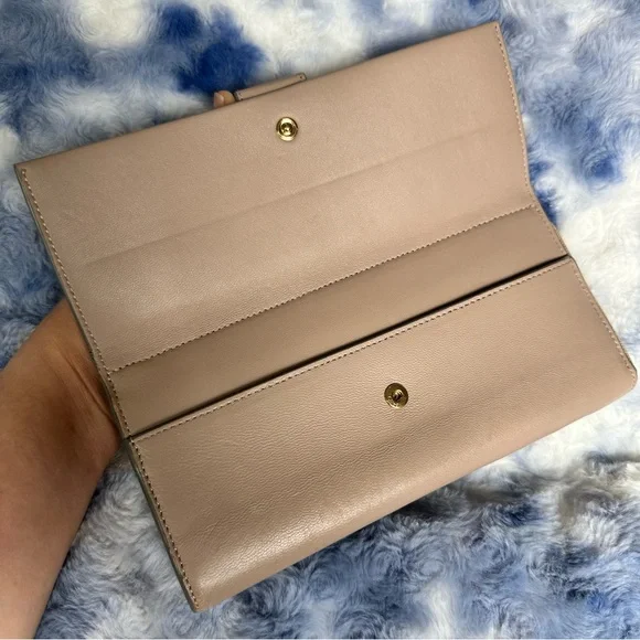 *SOLD* Chloe Leather Envelope Wallet Light Pink Beige - Picture 10 of 16